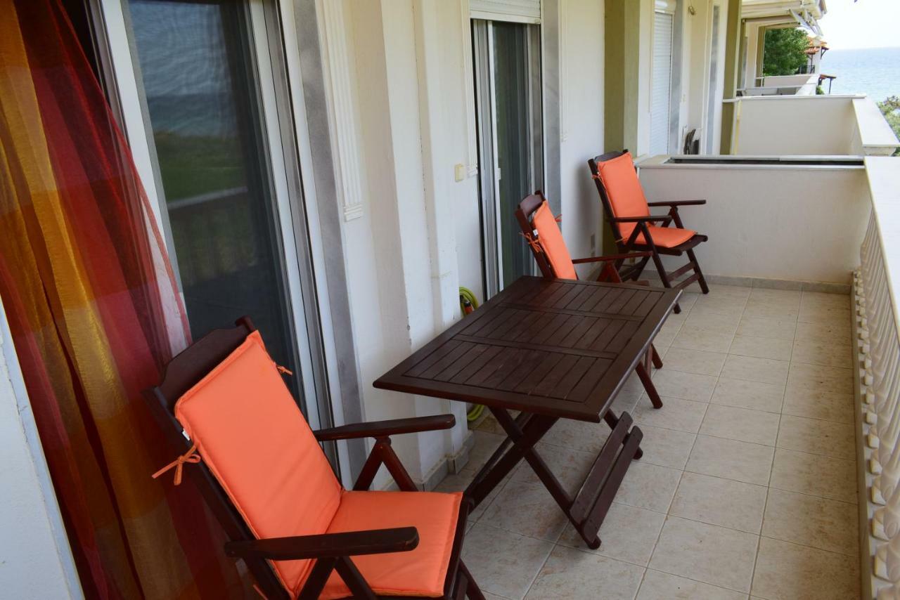 Dimar1 Seaside Apartment Paralia Dionisiou Exterior foto